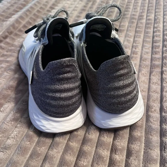 New Balance Fresh Foam Roav - Picture 4 of 5